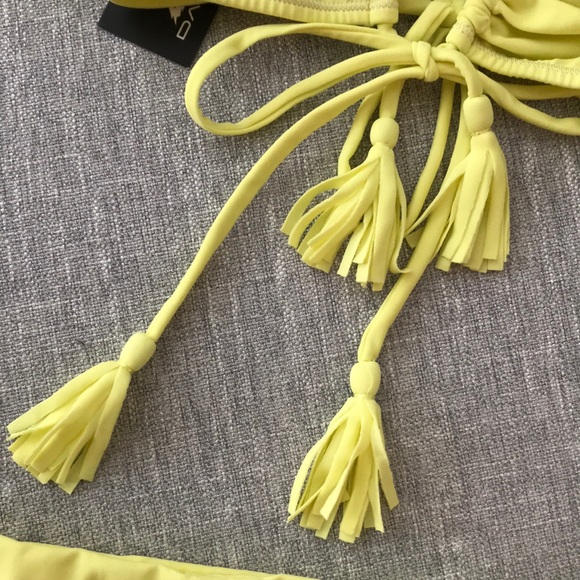 Brand new bikini!! 💛💛 - Picture 4 of 8